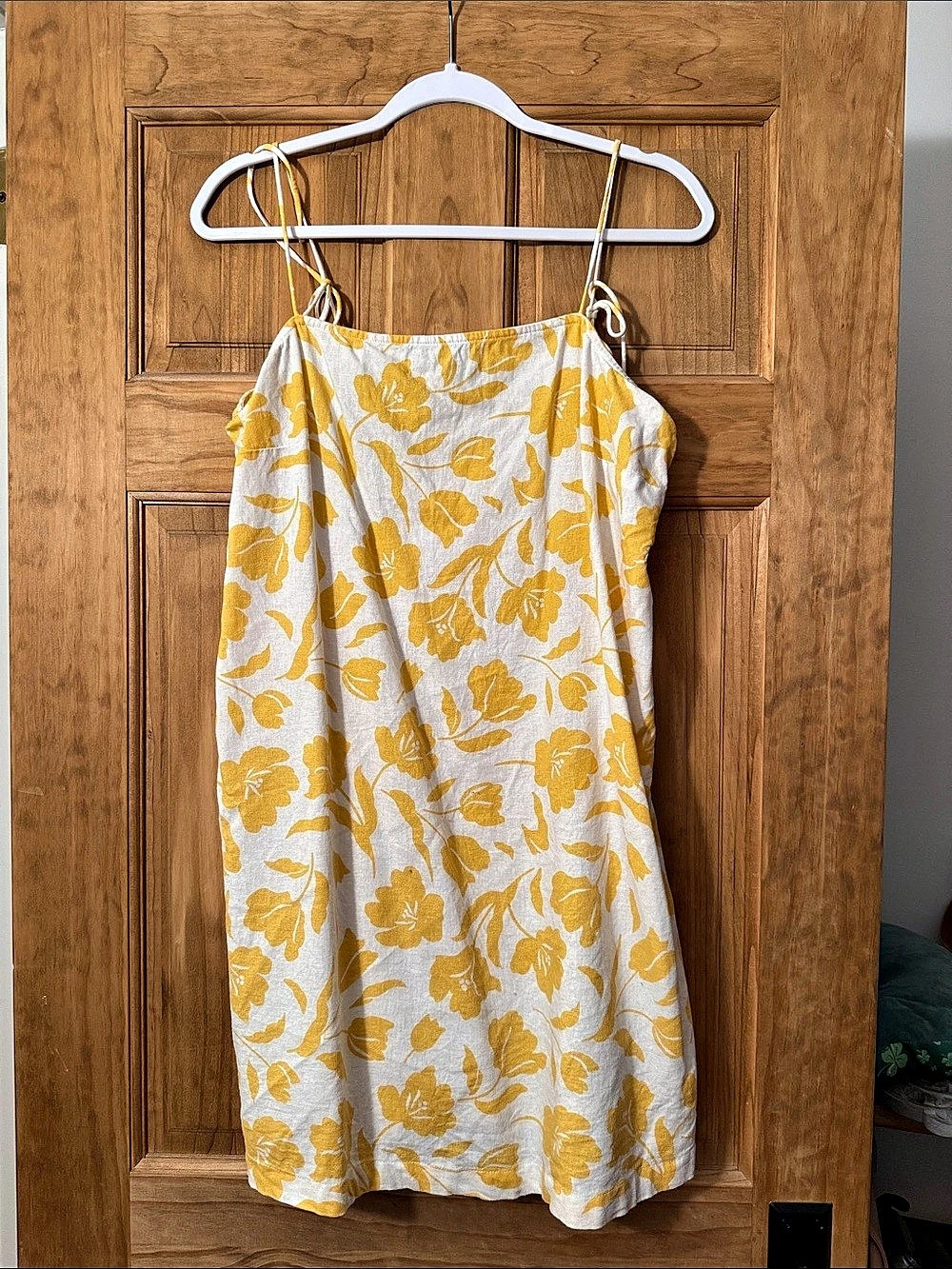 Old Navy Floral Mini Dress in Yellow & White Like New